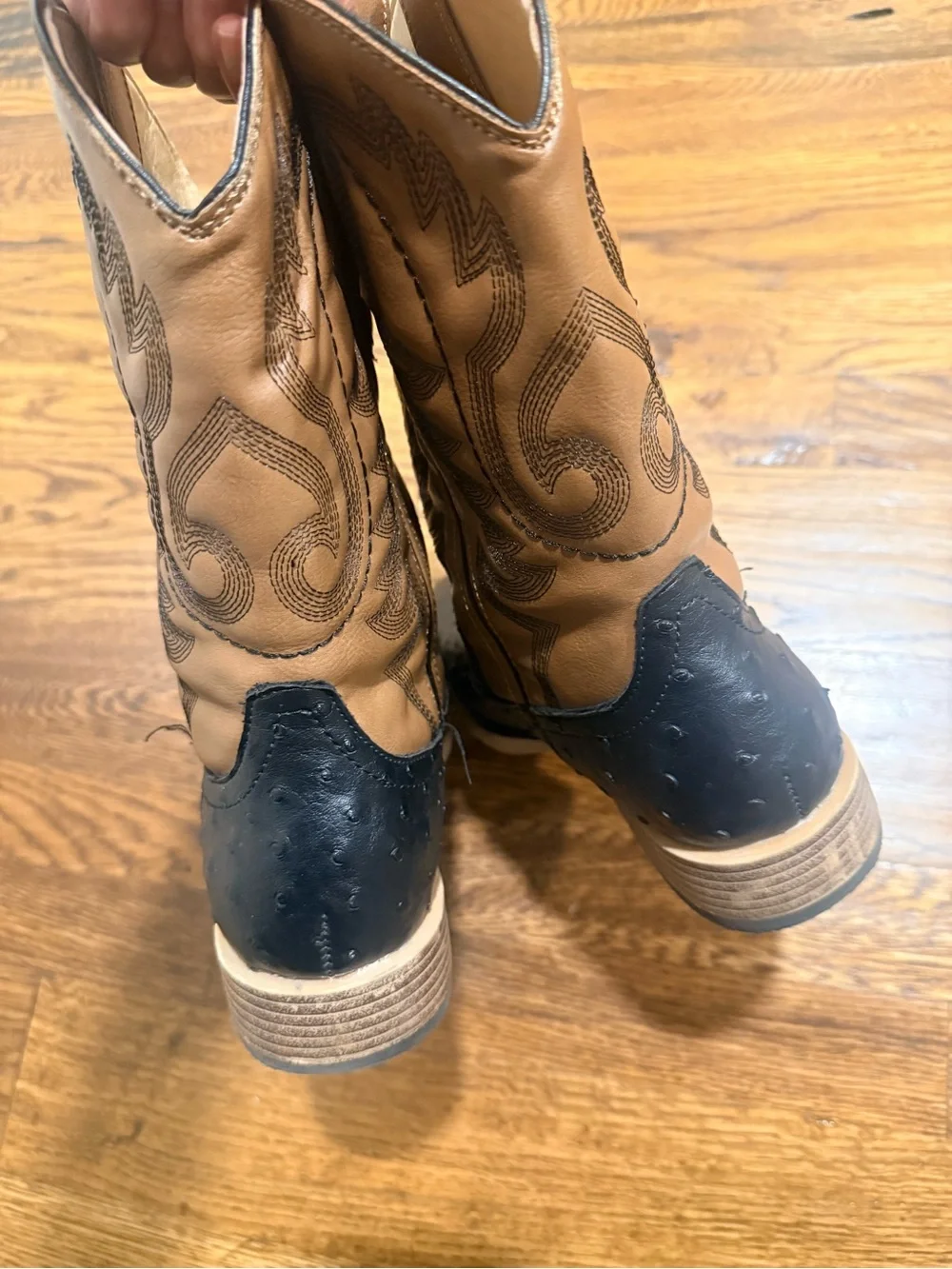 Roper Two-Tone Tan and Black Western Boots size 9
